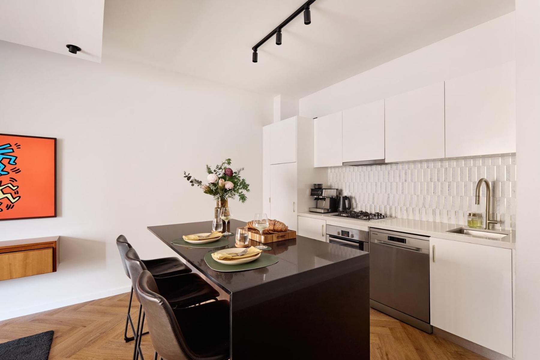 The Brass Flamingo On Oxford Street Apartment